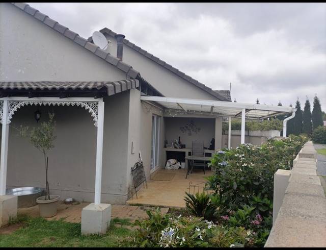 2 BEDROOM PROPERTY TO RENT IN OLYMPUS AH